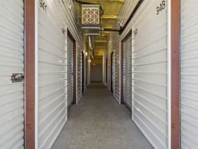Wide drive aisle